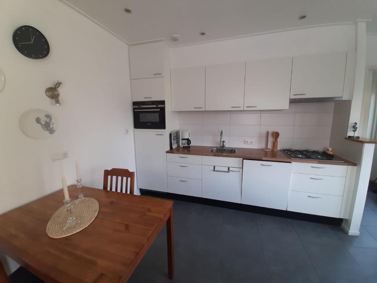 Appartement Boomgaard Vrouwenpolder Buitenkant foto
