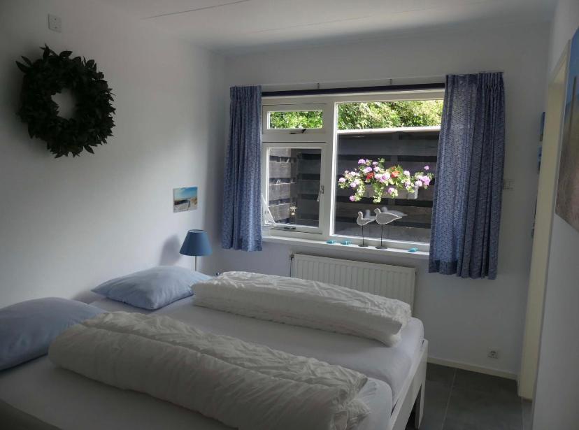 Appartement Boomgaard Vrouwenpolder Buitenkant foto